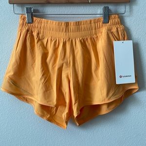 NWT Lululemon Hotty Hot Low Rise Lined Short 4” Mango Dream Size 6